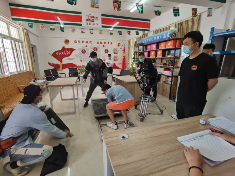 追星女孩心理学分析报告：柳江县广告片拍摄公司揭秘饭圈应援式传播逻辑